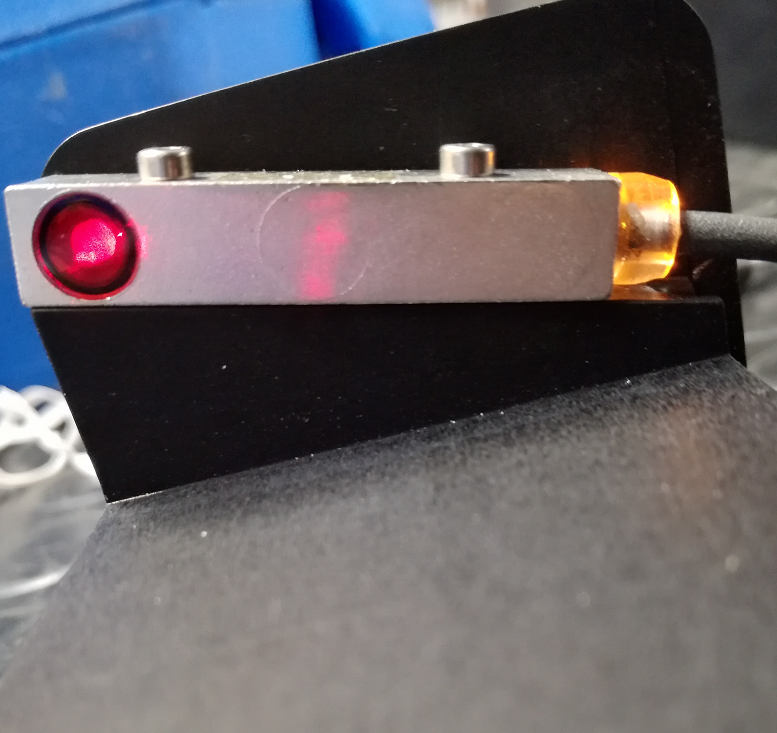 measure post receiver sensor orange led